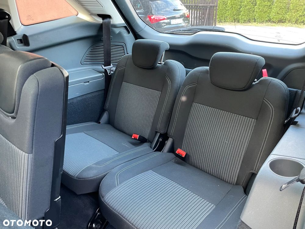 Ford Grand C-MAX 2.0 TDCi Titanium - 20