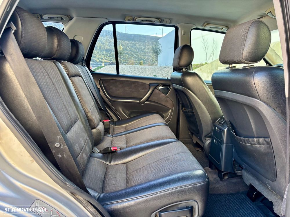 Mercedes-Benz ML 270 - 29