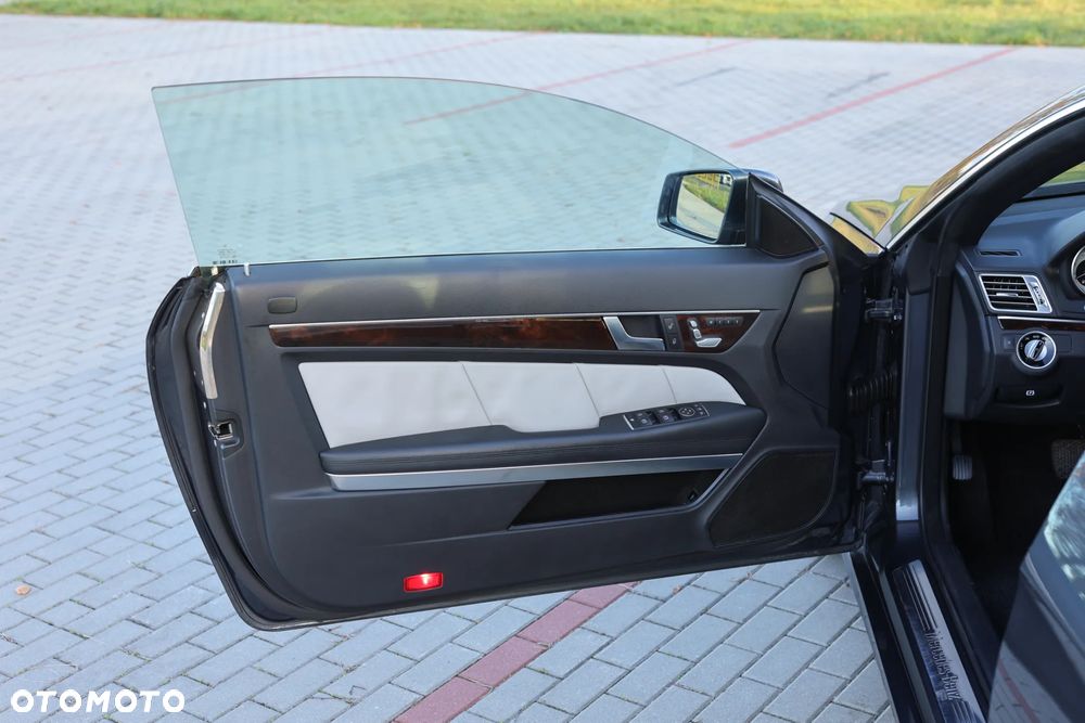 Mercedes-Benz Klasa E - 12