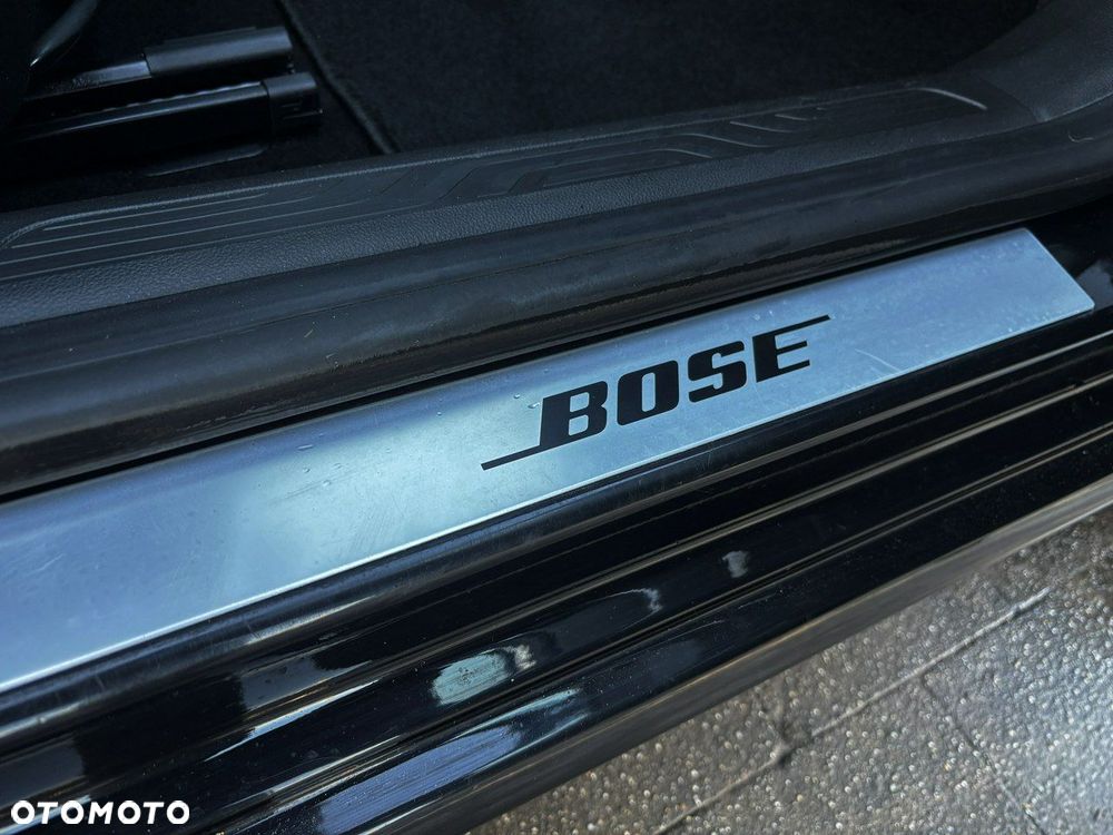 Renault Megane ENERGY TCe 130 BOSE EDITION - 26