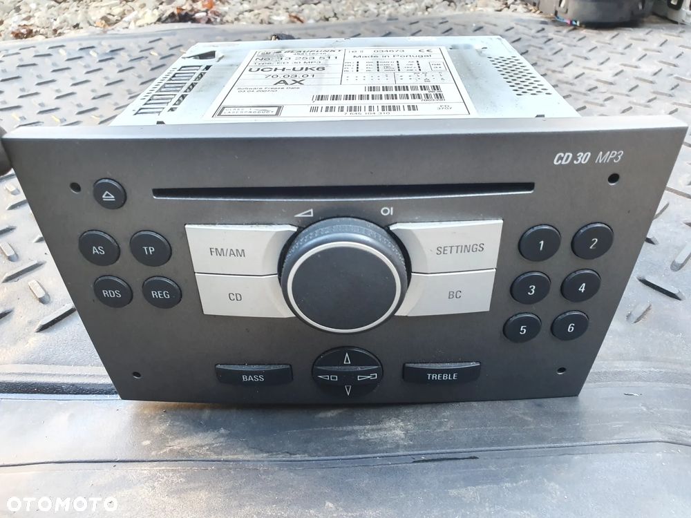 RADIO OPEL VECTRA C SIGNUM ASTRA H MERIVA A 13253511 - 1