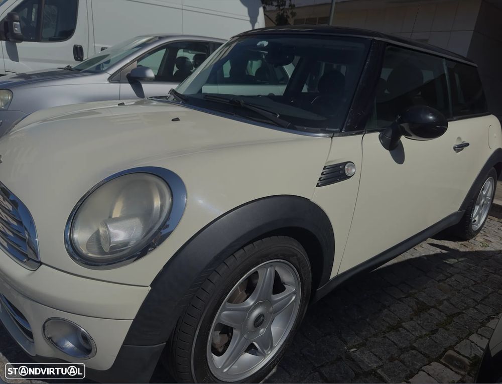 MINI 3 Portas Cooper D - 7