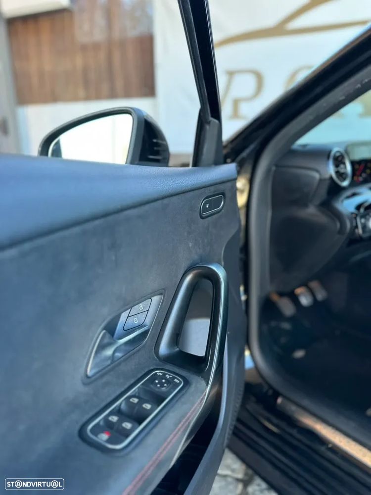 Mercedes-Benz A 180 d AMG Line - 12