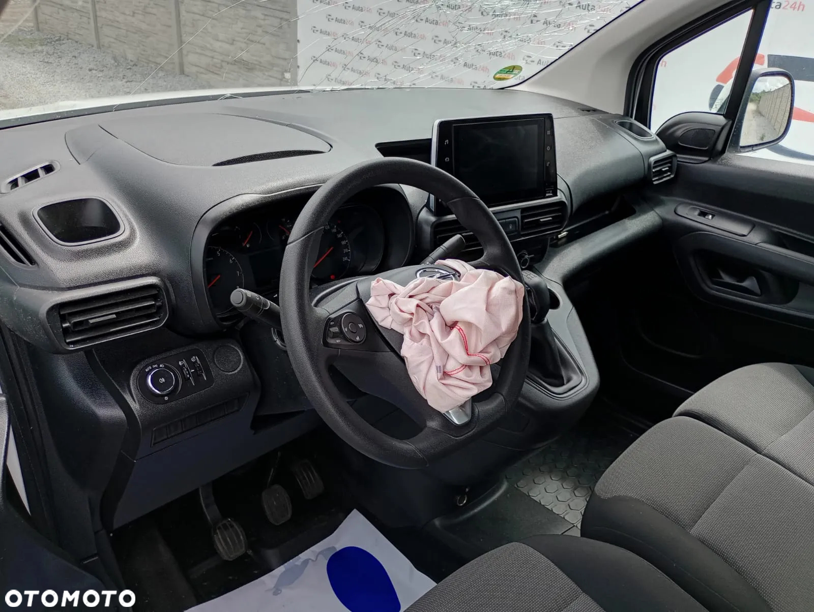 Opel COMBO - 9