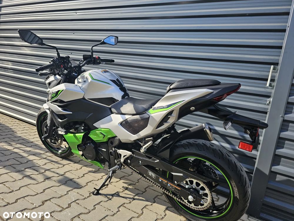 Kawasaki Z - 6