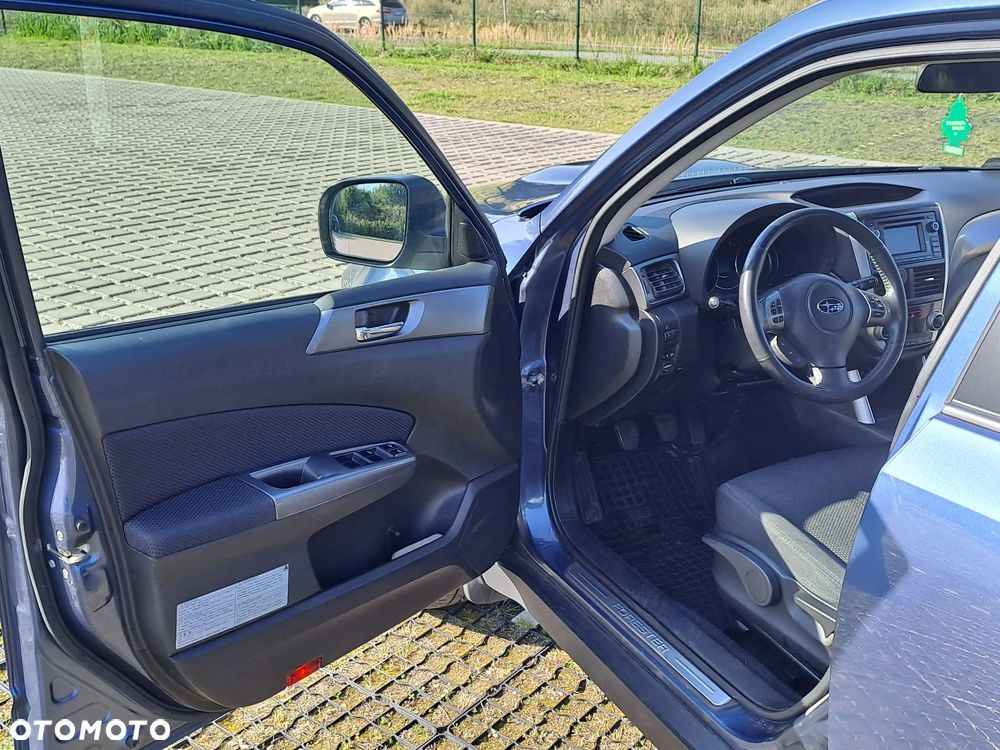 Subaru Forester 2.0D VR 000 Euro5 - 37