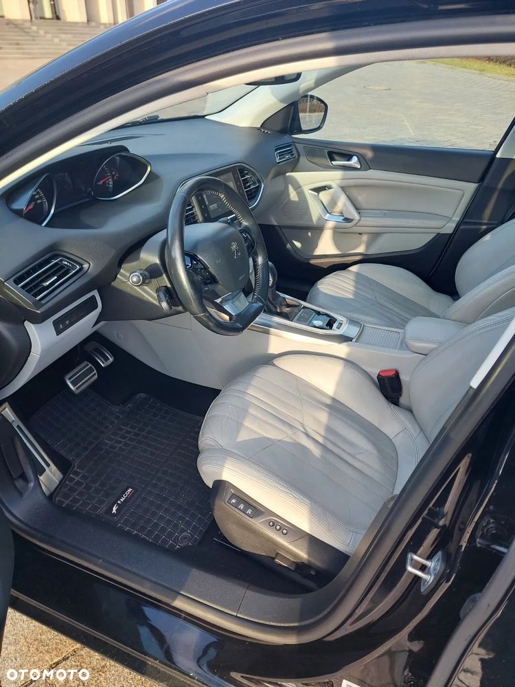 Peugeot 308 BlueHDi FAP 150 EAT6 Stop&Start GT-Line Edition - 8