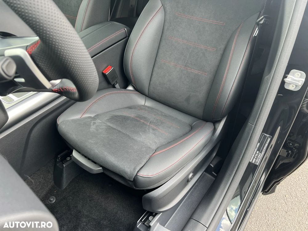 Mercedes-Benz GLA 220 4MATIC MHEV - 13