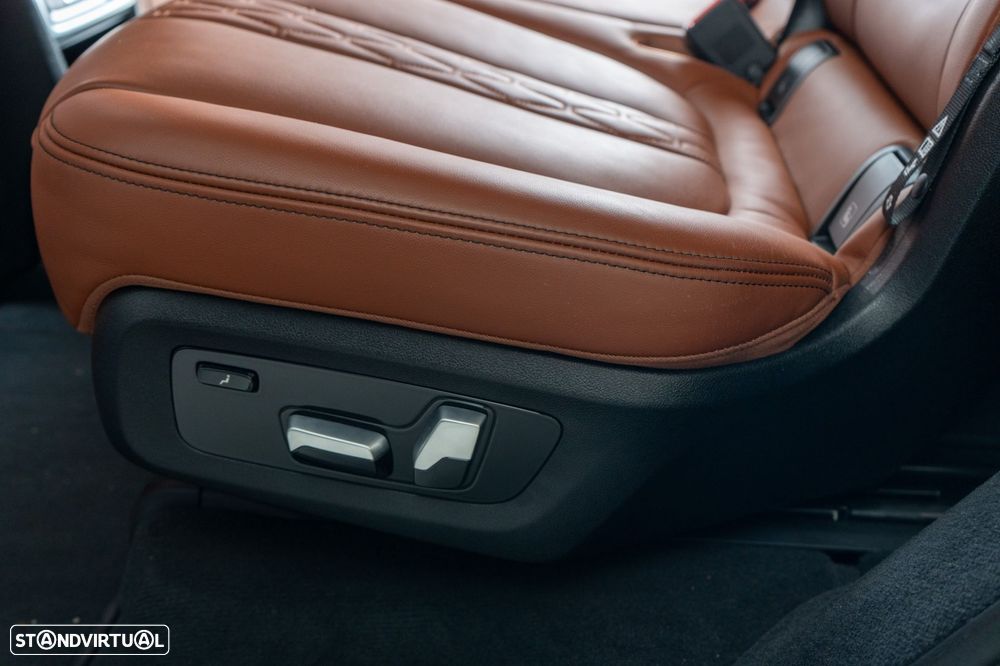 BMW X7 40 d xDrive Pack M Desportivo - 14