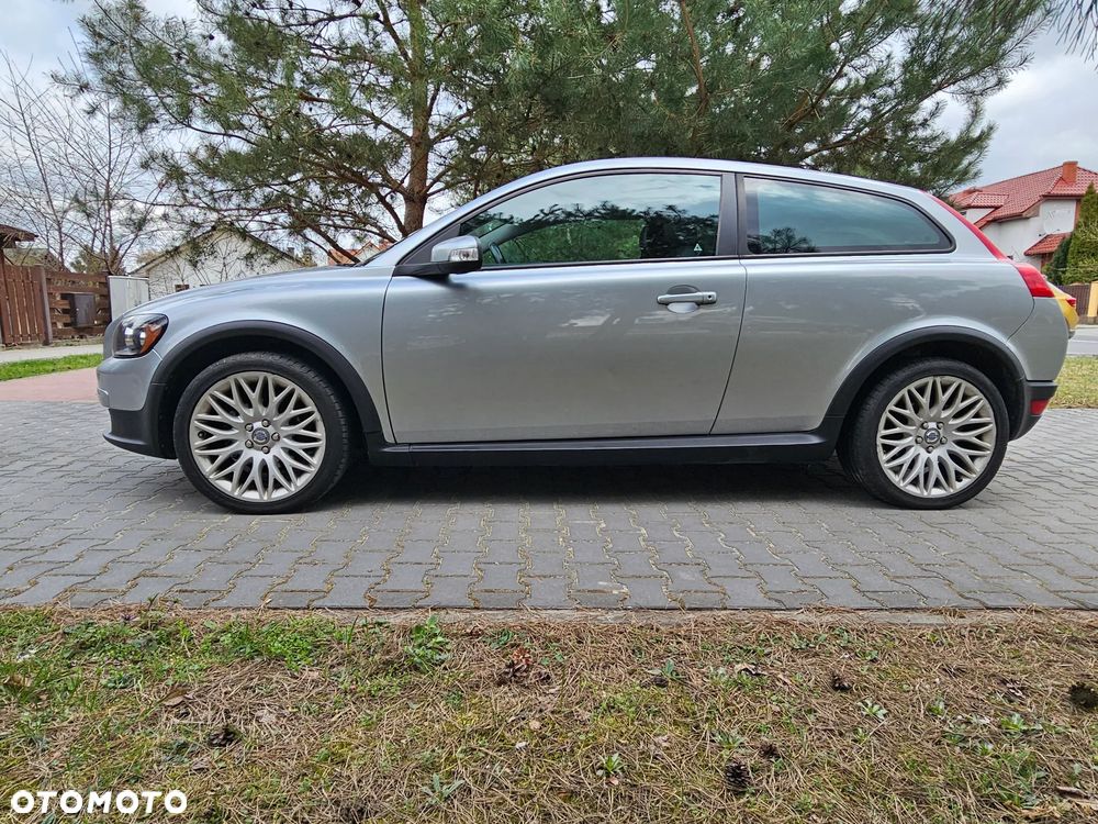 Volvo C30 2.0D Momentum - 3