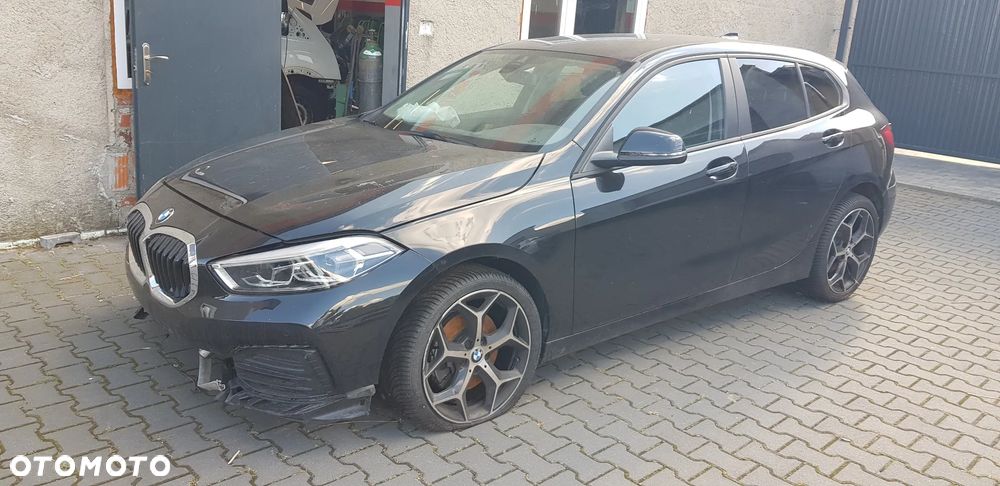 BMW Seria 1 116d Sport Line Shadow - 2