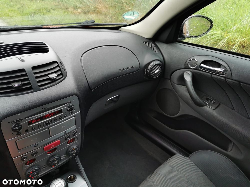 Alfa Romeo 147 1.9 JTDM 8V - 24