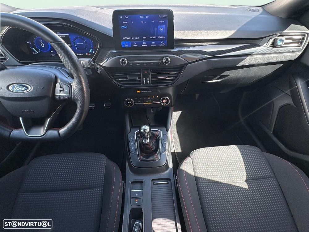 Ford Focus 1.0 EcoBoost MHEV ST-Line - 13