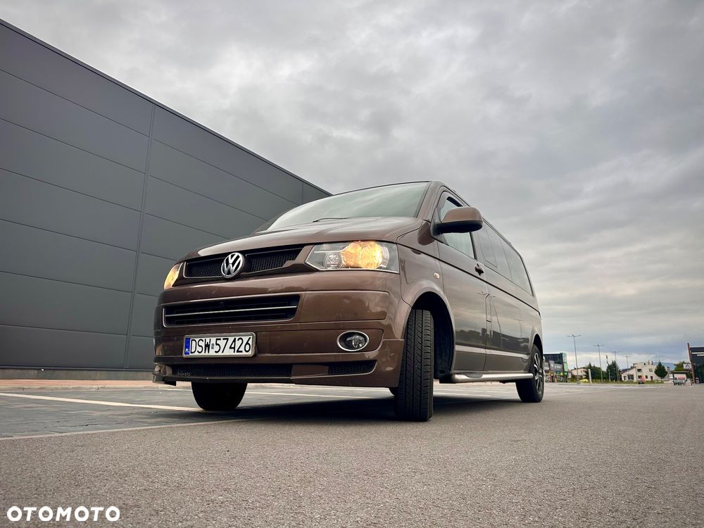 Volkswagen Caravelle - 26