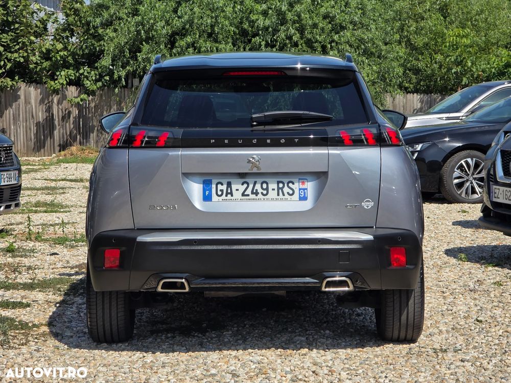 Peugeot 2008 PureTech 130 EAT8 GT - 12