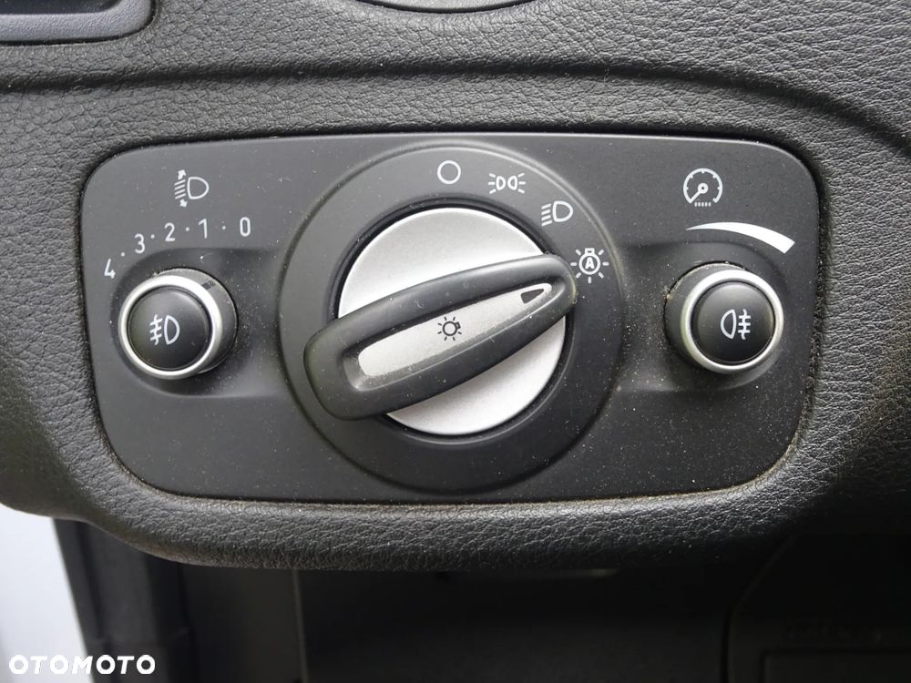 Ford S-Max - 25