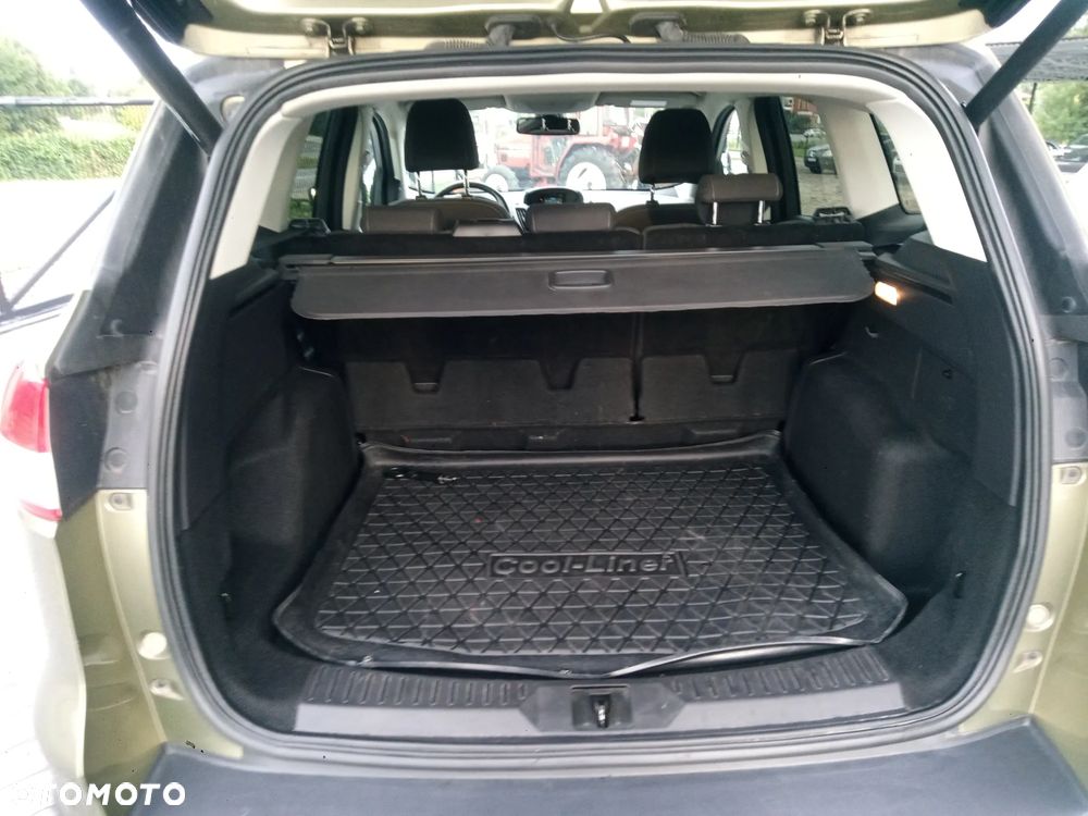 Ford Kuga 1.5 EcoBoost 2x4 Trend - 9