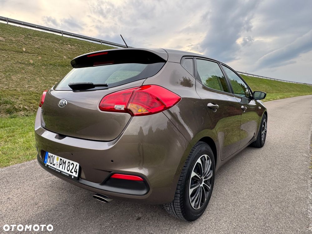 Kia Ceed 1.4 CVVT Fifa World Cup Edition - 18