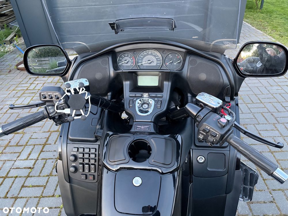 Honda GL - 5