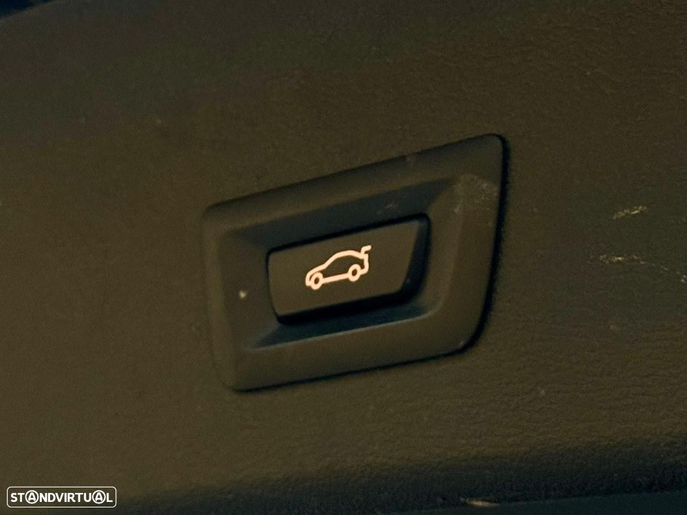 BMW X1 18 i sDrive Auto xLine - 33