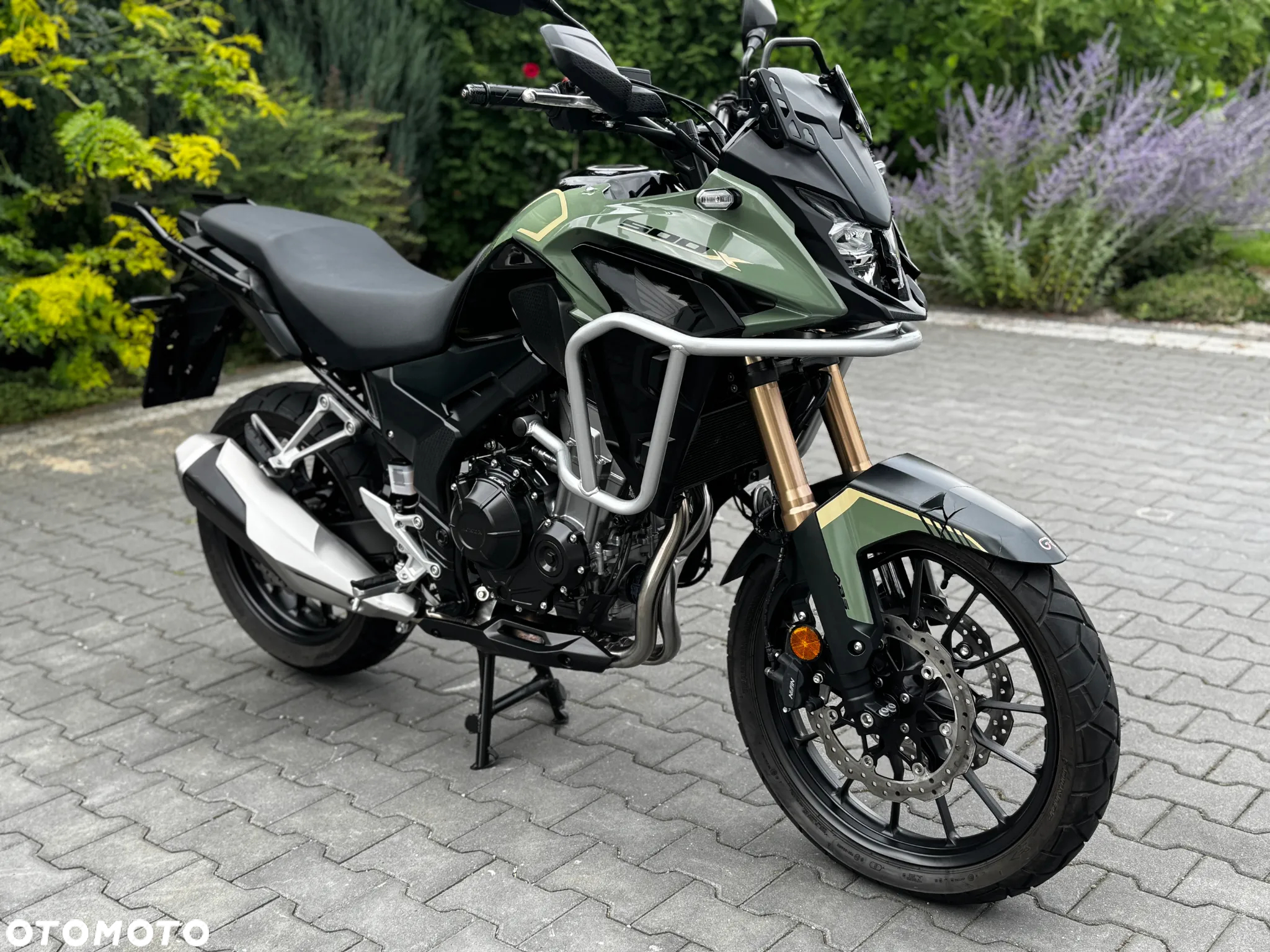 Honda CB - 2