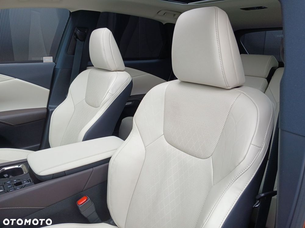 Lexus RX 450h+ F Sport Design - 23