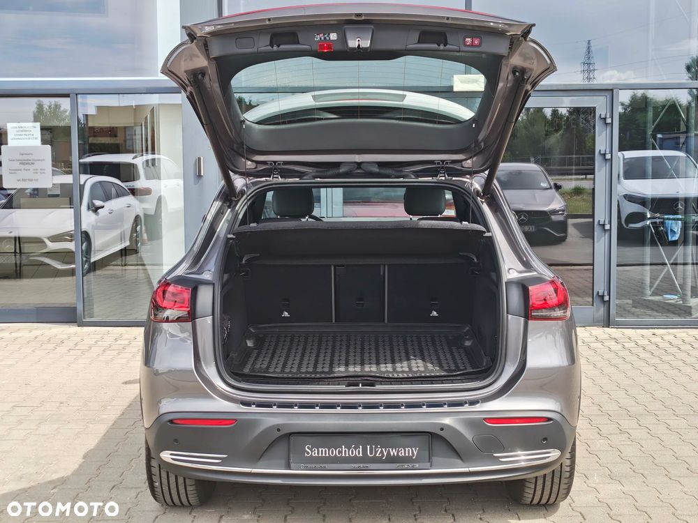 Mercedes-Benz EQA 250 66.5kWh Electric Art - 11