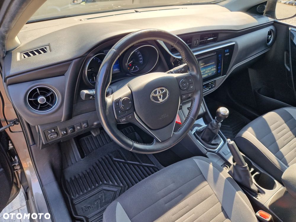 Toyota Auris 1.6 Freestyle - 10