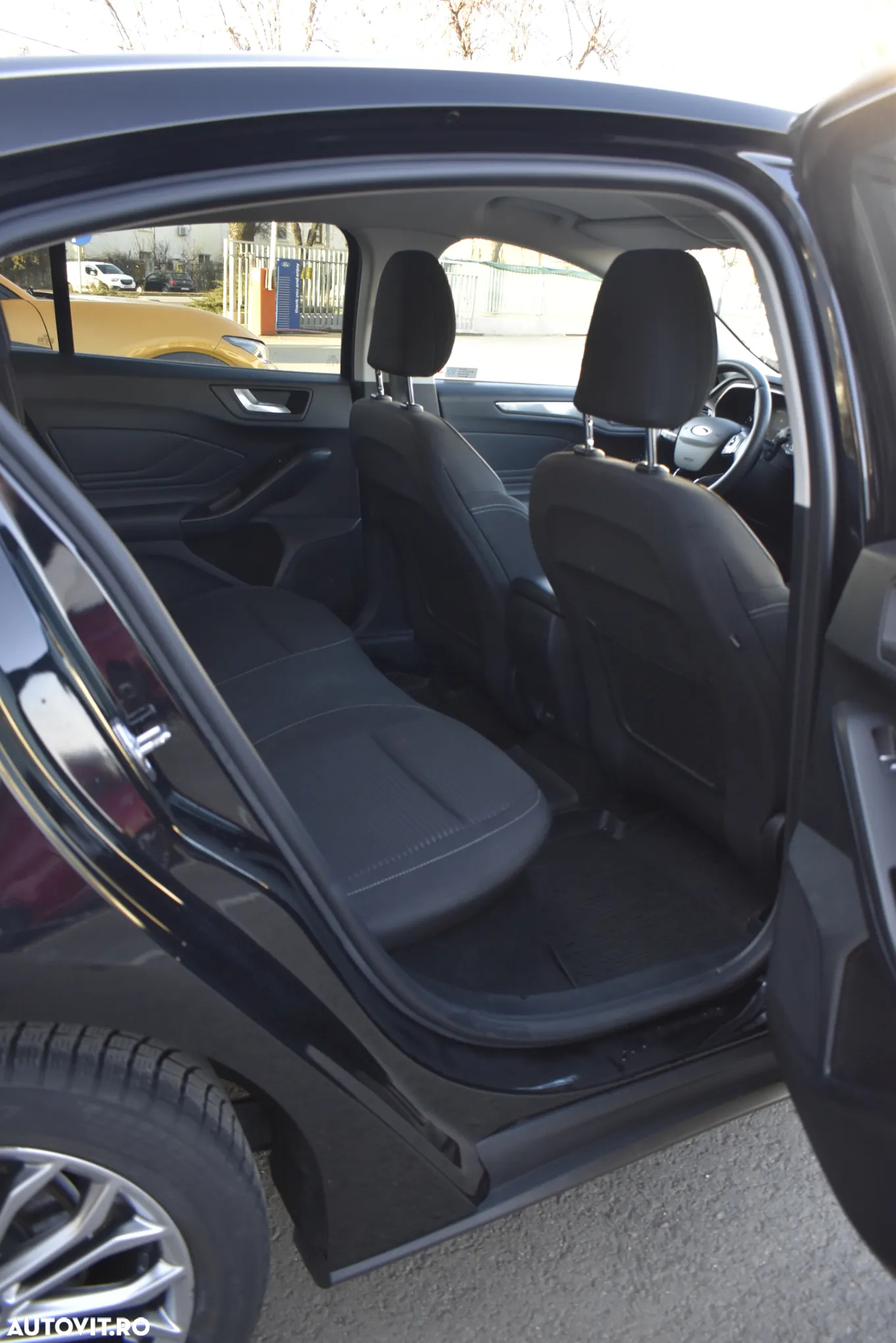Ford Focus 2.0 EcoBlue Titanium - 26