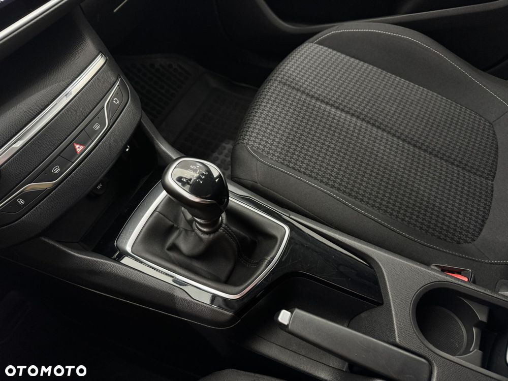 Peugeot 308 - 25