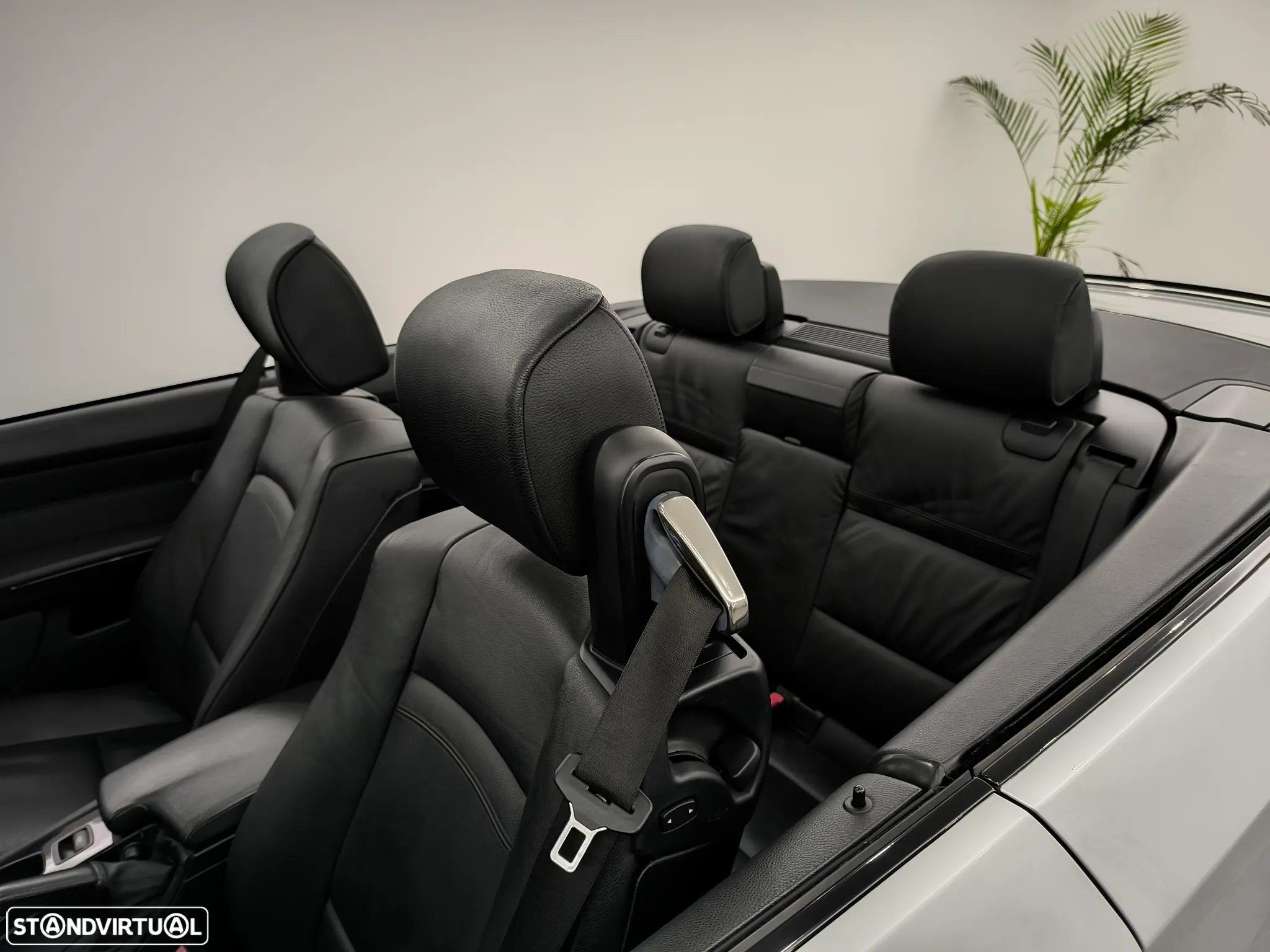 BMW 320 i Cabrio - 33
