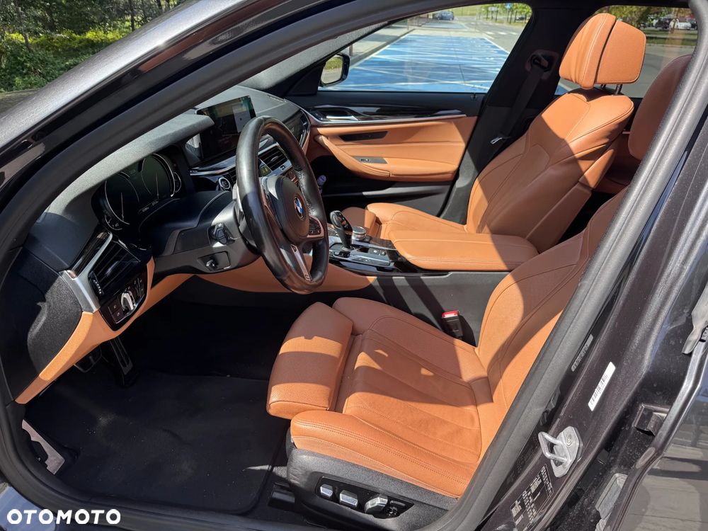 BMW Seria 5 520d M Sport Edition - 8
