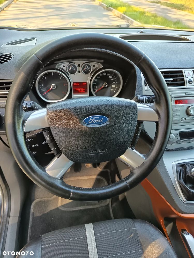 Ford Kuga 2.0 TDCi Titanium - 14