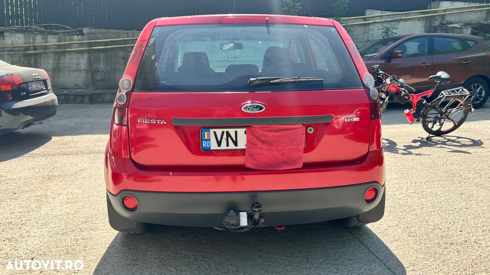 Ford Fiesta 1.4 TDCi Comfort - 11