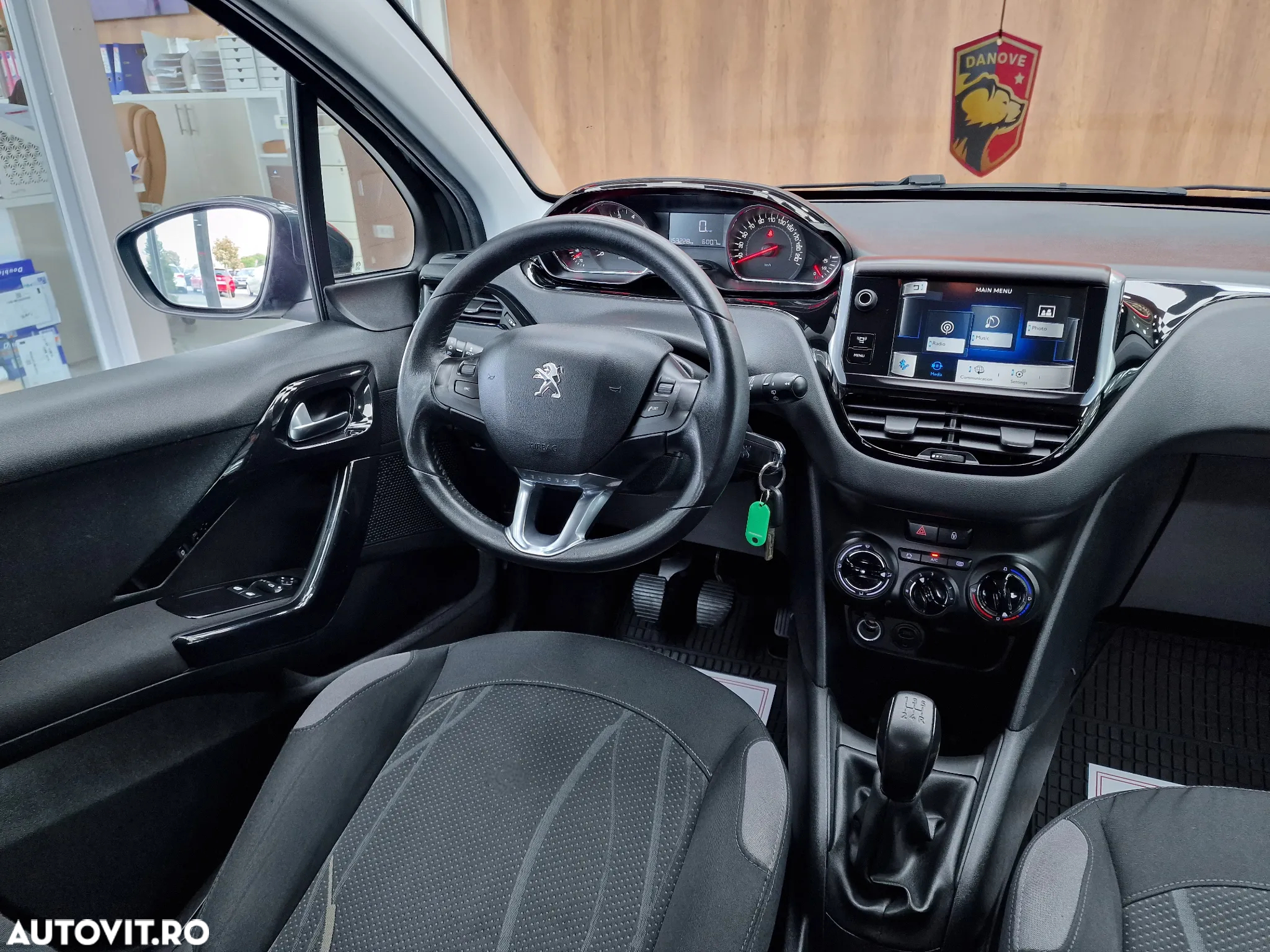 Peugeot 208 1.2 L PureTech Active - 16