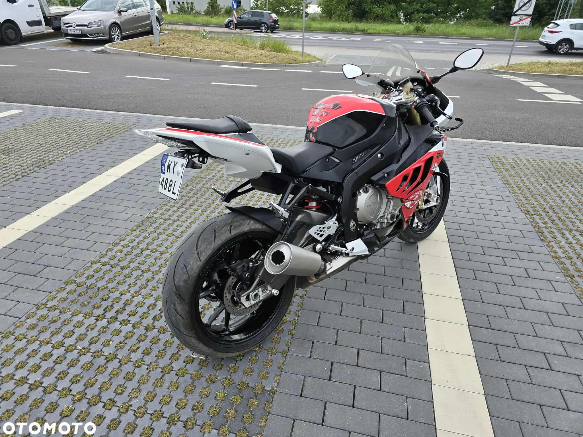 BMW S - 17