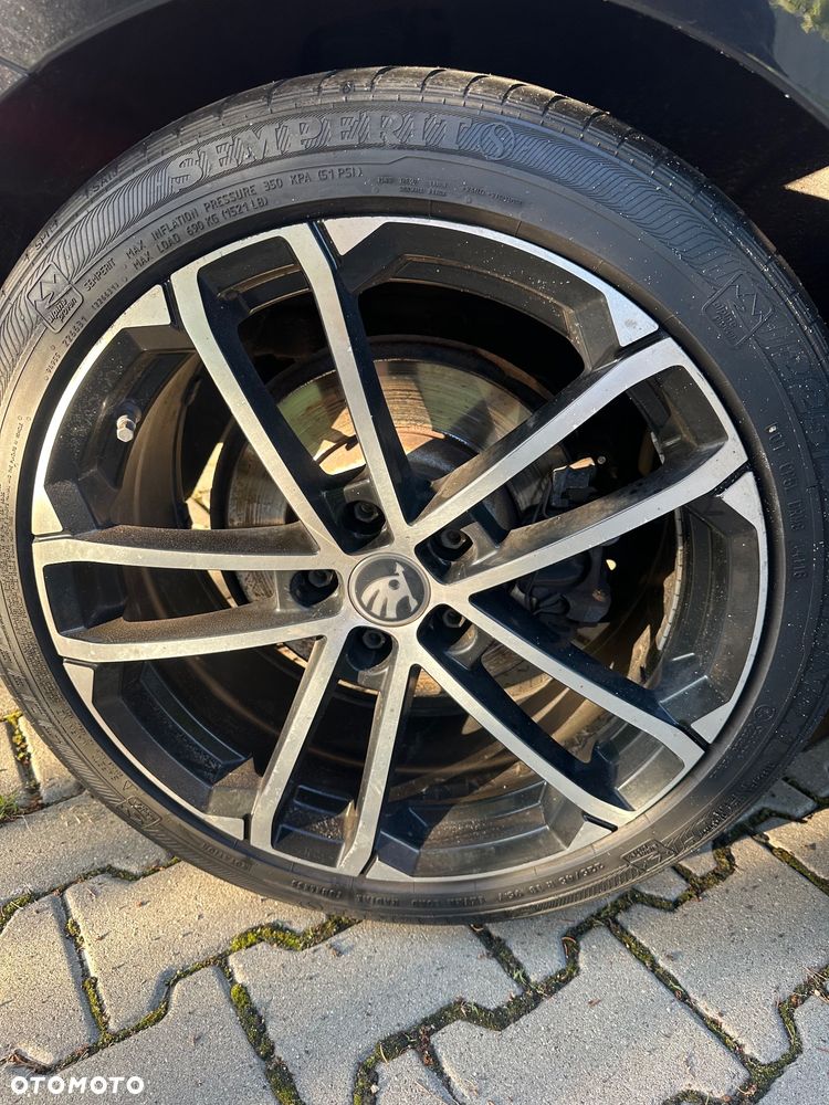 Skoda Superb 2.0 TDI Active DSG - 19
