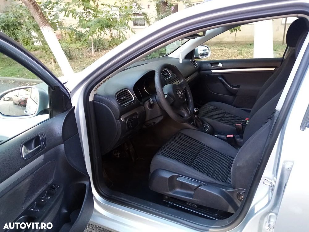 Volkswagen Golf 1.6 TDI DPF BlueMotion Technology Highline - 9