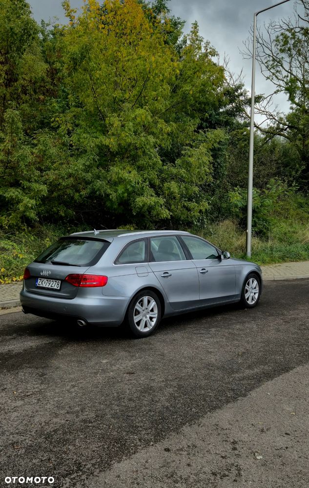 Audi A4 - 1