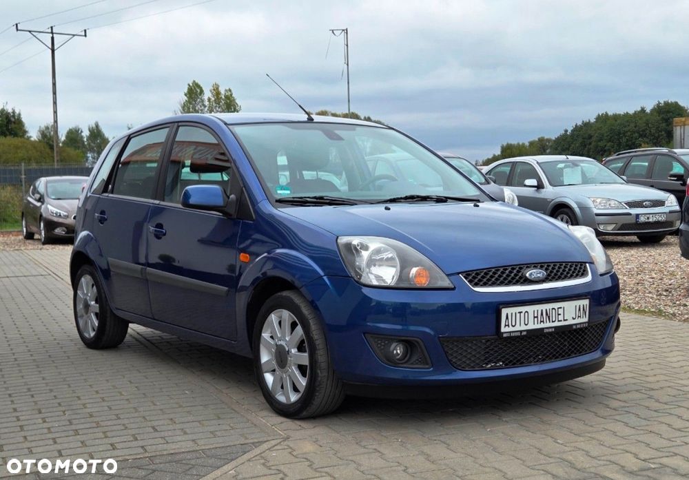 Ford Fiesta - 2