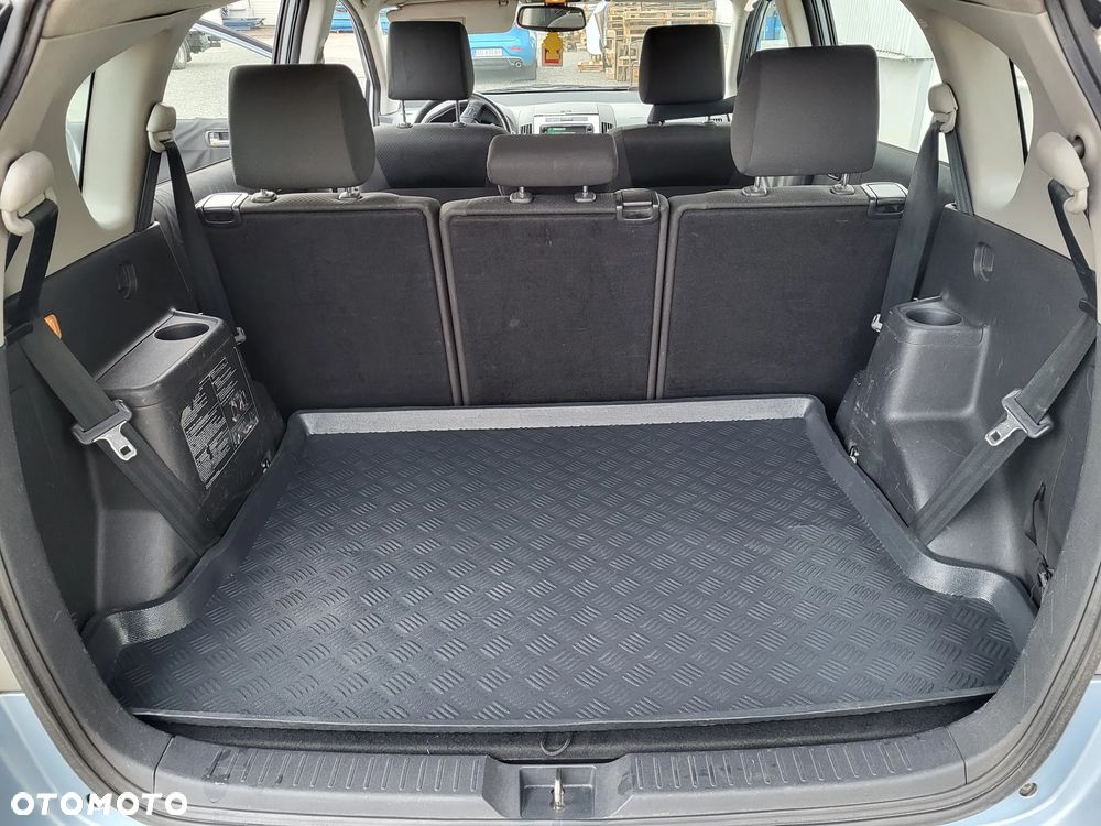 Toyota Corolla Verso 2.0 D-4D - 9