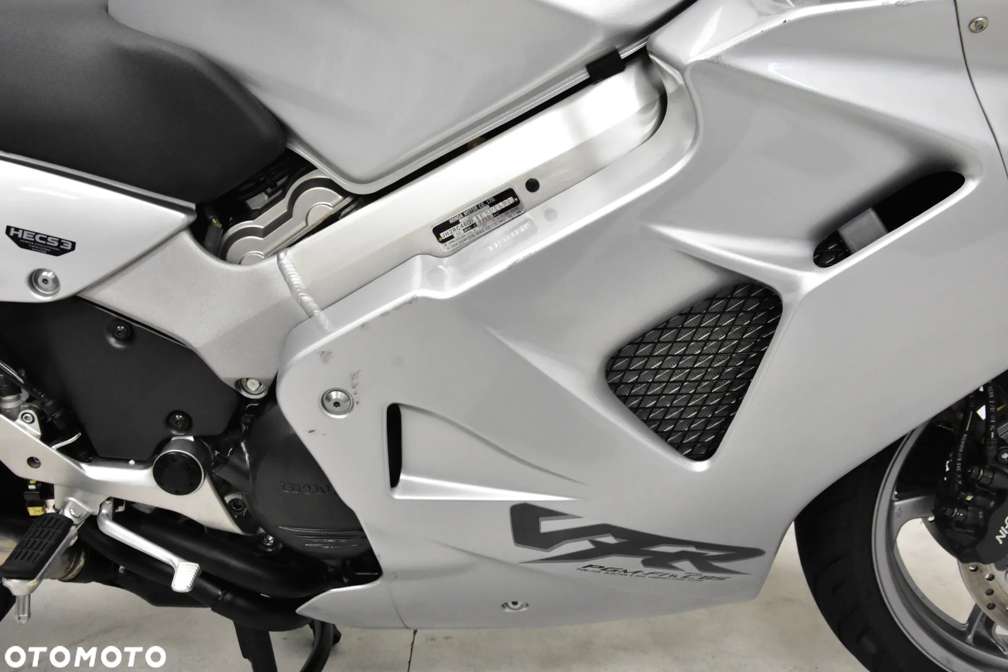 Honda VFR - 29