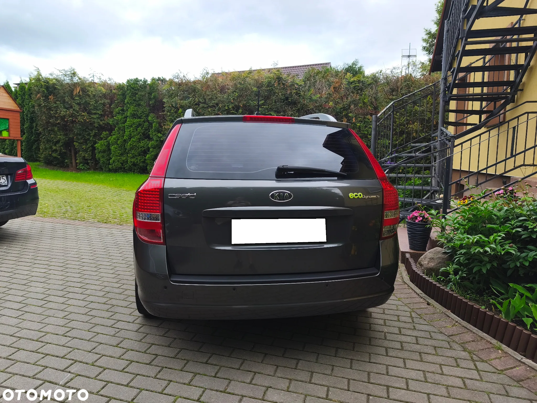 Kia Ceed Cee'd 1.6 Comfort + - 7
