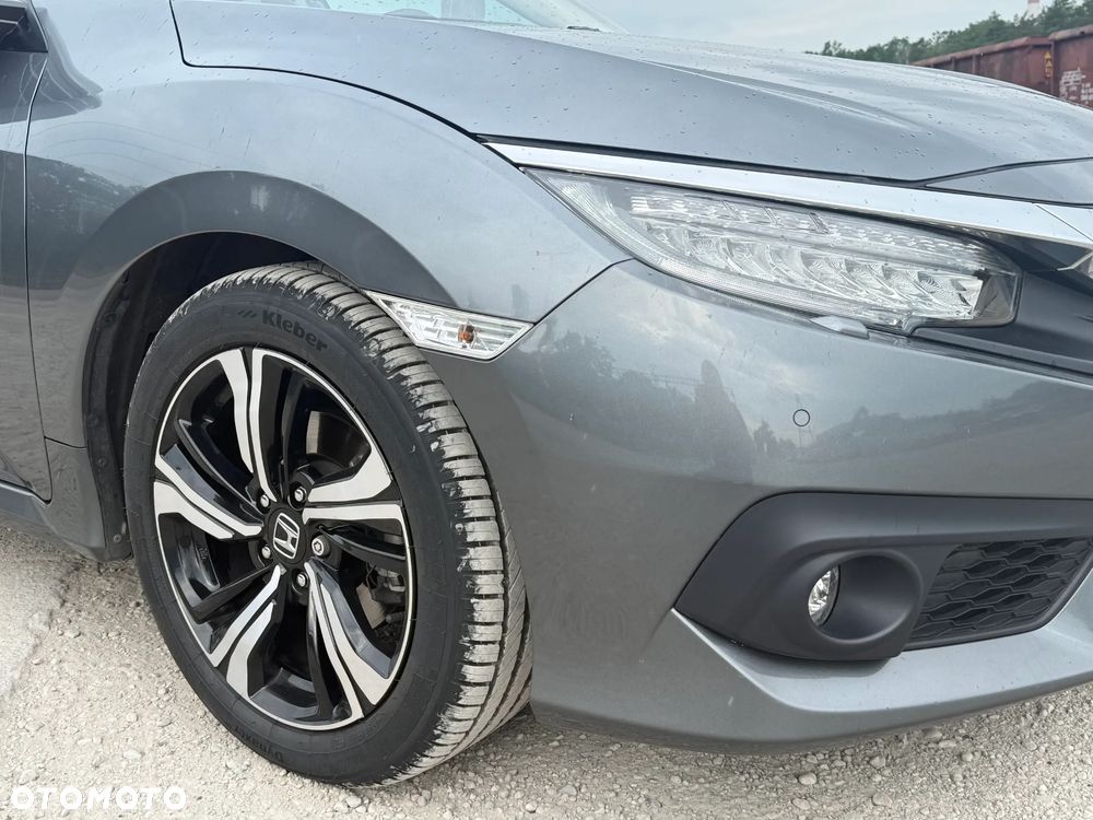 Honda Civic 1.5 T Elegance - 9