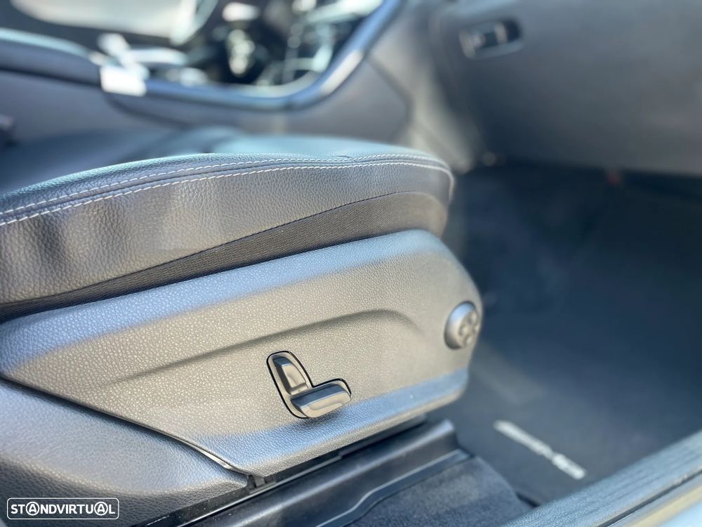 Mercedes-Benz GLC 250 d Coupé AMG Line 4-Matic - 22