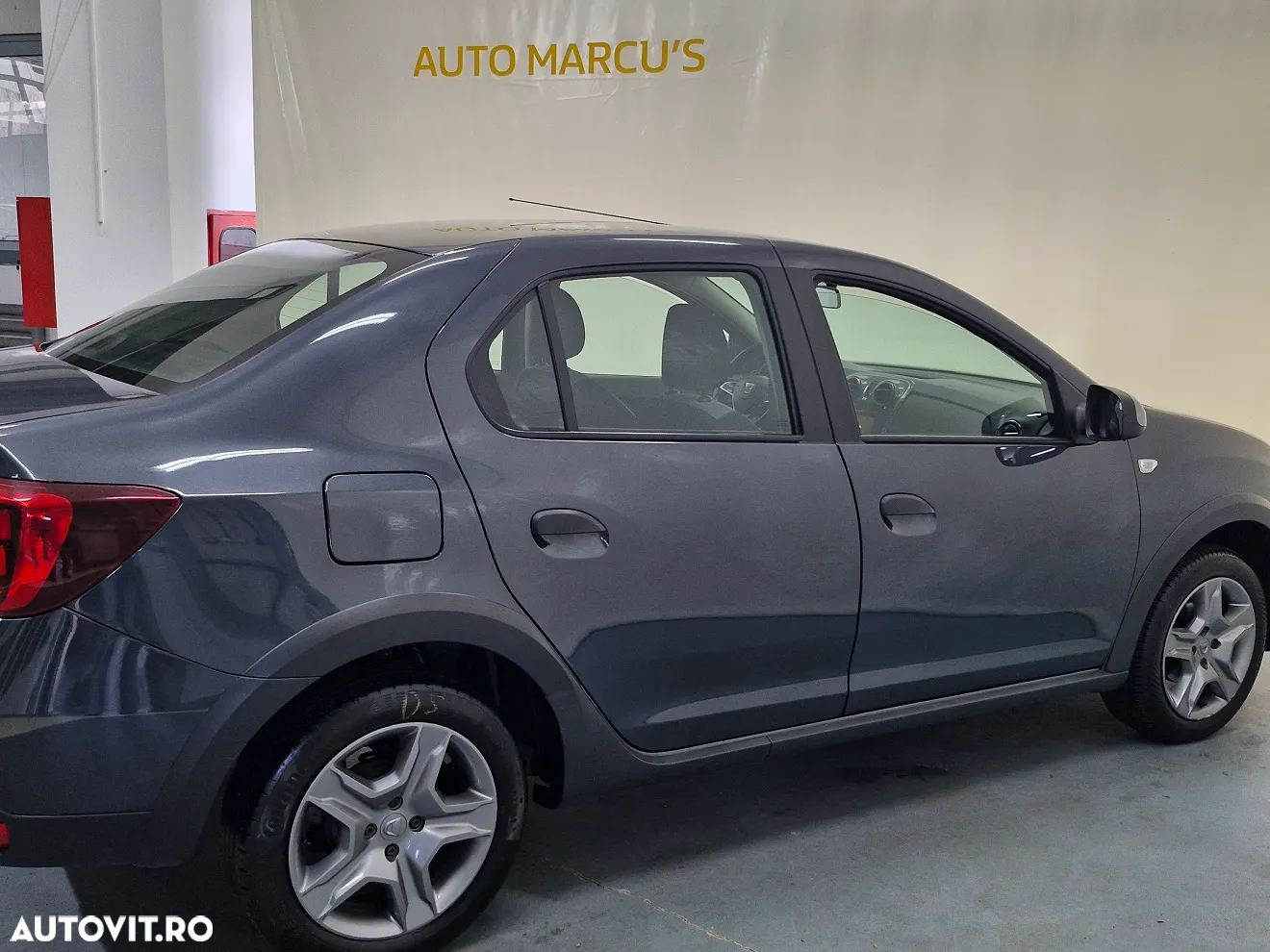 Dacia Logan Stepway 0.9 TCe - 10