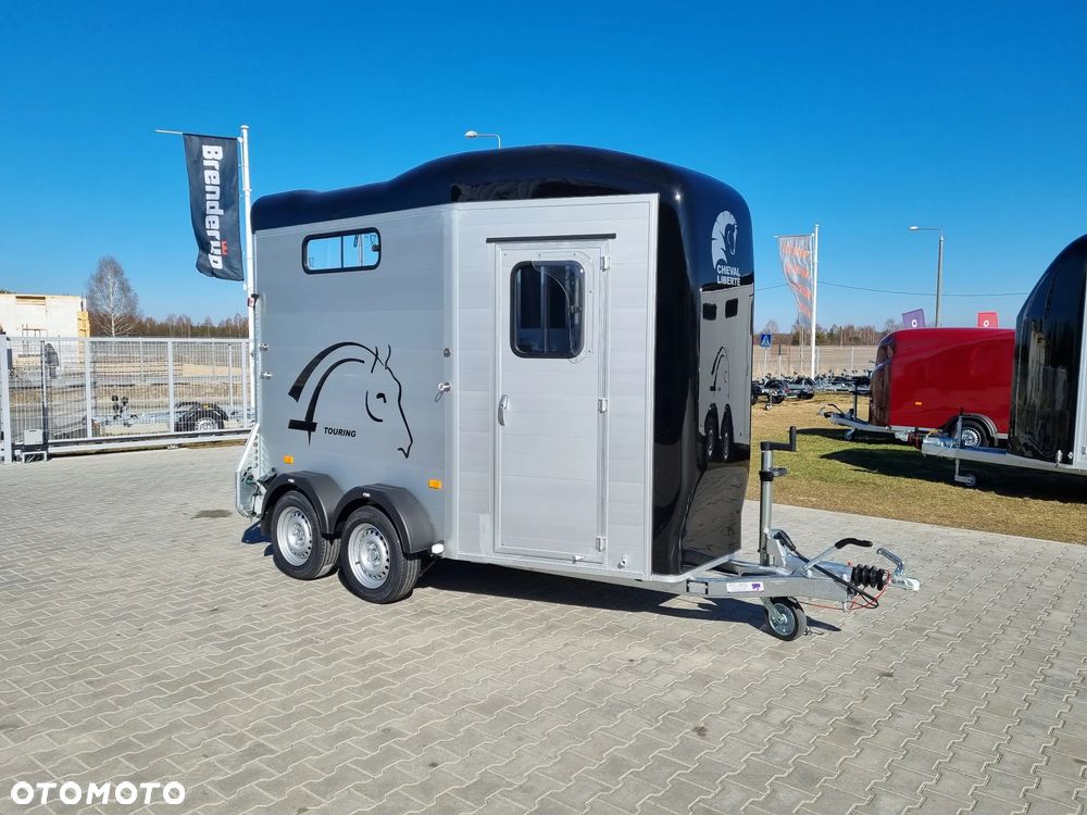 Cheval Liberte Touring Country + Siodlarnia - 2