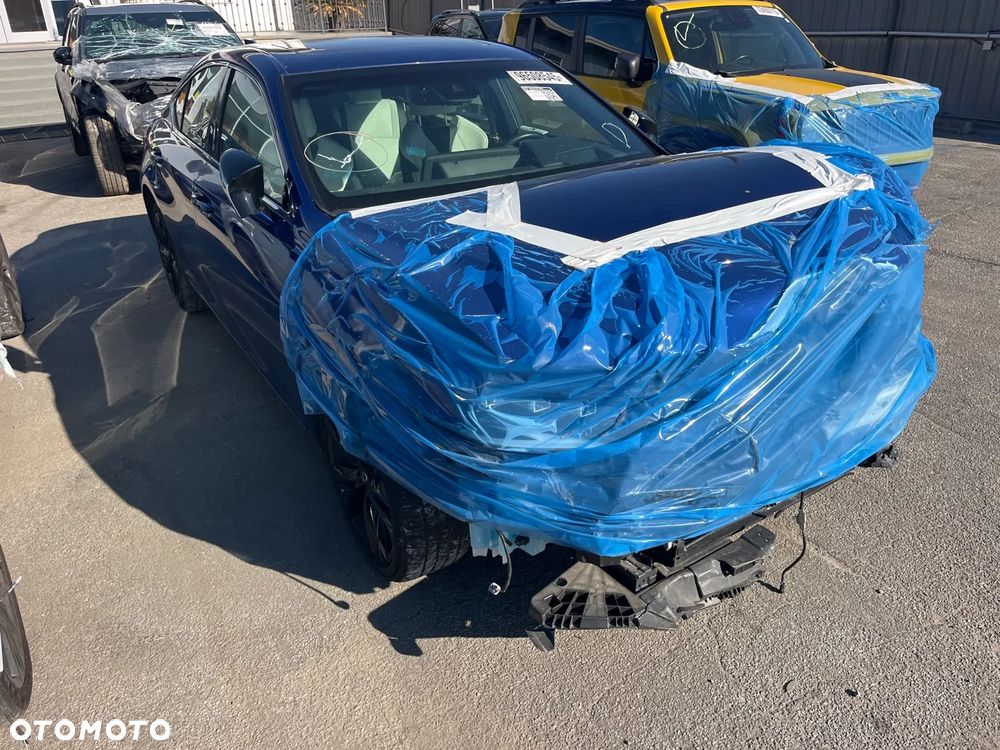 Lexus ES 300h F Sport - 8