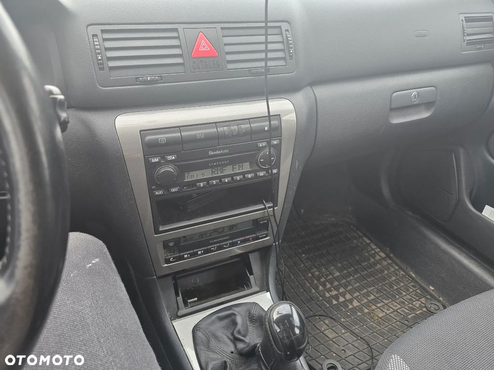 Skoda Octavia 2.0 Elegance - 7