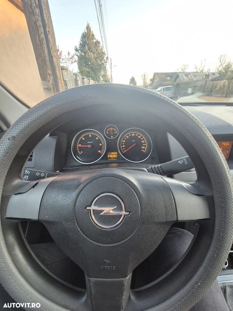 Opel Astra 1.7 CDTI Cosmo - 9